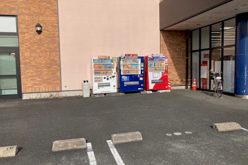 【ブックエース下館店】食物販やキッチンカー出店に最適な書店前のイベントスペース