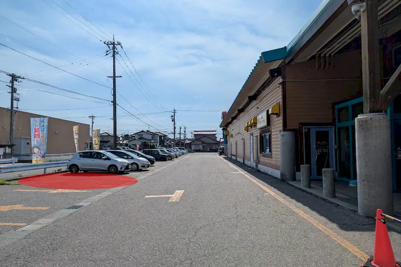 【ダイナム石川羽咋店｜割引キャンペーン実施中】キッチンカーやプロモーションイベントの開催に最適なアミューズメント施設のイベントスペース