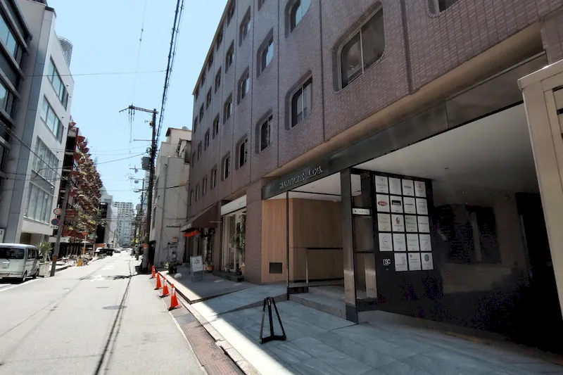 【心斎橋駅・本町駅5分】ポップアップストアや展示販売会、個展・グループ展等のアート展示に最適な路面店・ギャラリースペース