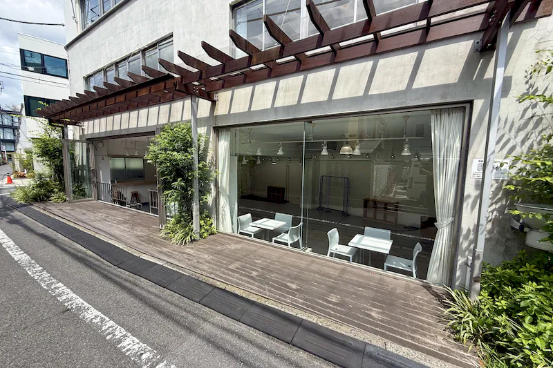 【レンタルスペースさくら 原宿1F｜原宿駅5分】路面でポップアップストアに最適なレンタルスペース（1F）