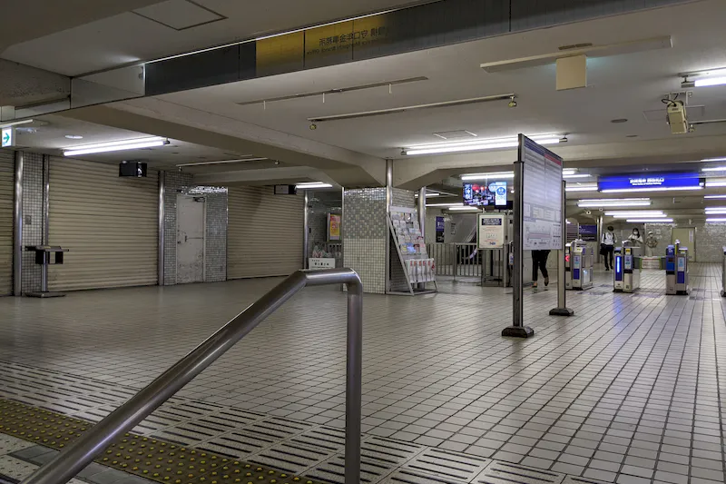 【守口市駅】プロモーションイベントや食物販、物販のポップアップストアに最適な駅改札外コンコースのイベントスペース
