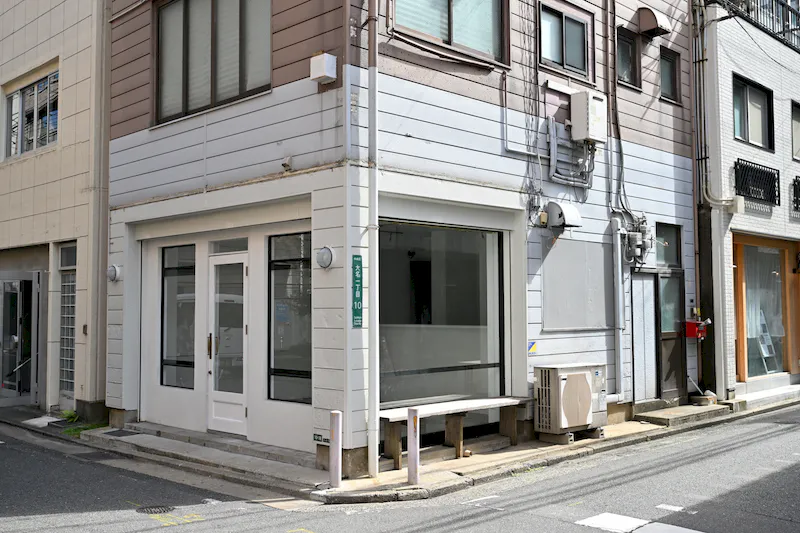 【赤坂駅6分】ポップアップストアや展示会に最適な、天神エリアにある自然光が差し込む開放的な路面スペース