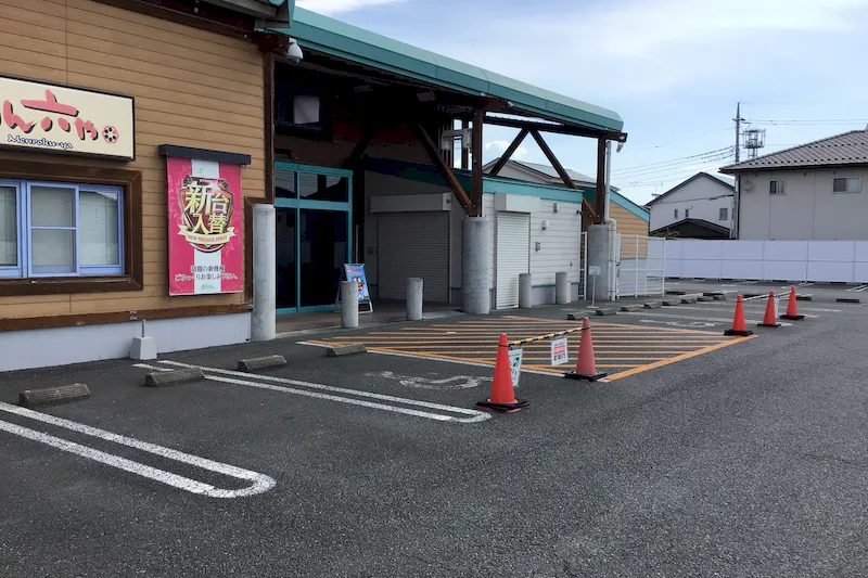 【ダイナム群馬群馬町店ゆったり館｜割引キャンペーン実施中】キッチンカー出店に最適なアミューズメント施設のイベントスペース
