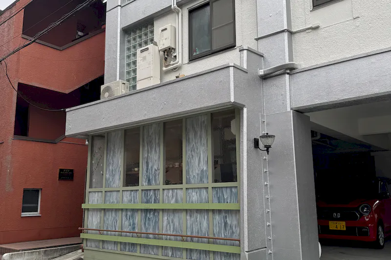 【北参道駅8分】光と素材が作品を引き立てる、神宮前の小さなレンタルギャラリー