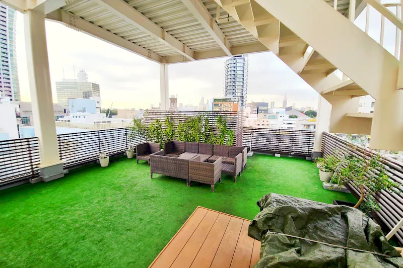 【渋谷駅9分】ワークショップやセミナーに利用可能な屋根付きの屋上イベントスペース