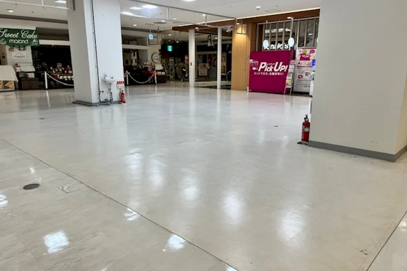 【ゆみ～る鎌取ショッピングセンター】各種プロモーションや物販のポップアップストアに最適な1階催事場のイベントスペースの画像