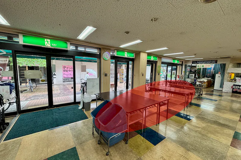 【フレッシュコア】販促プロモーションや物販イベントに適した地元の方に愛されるスーパーの商店街側の空き区画スペース3の画像