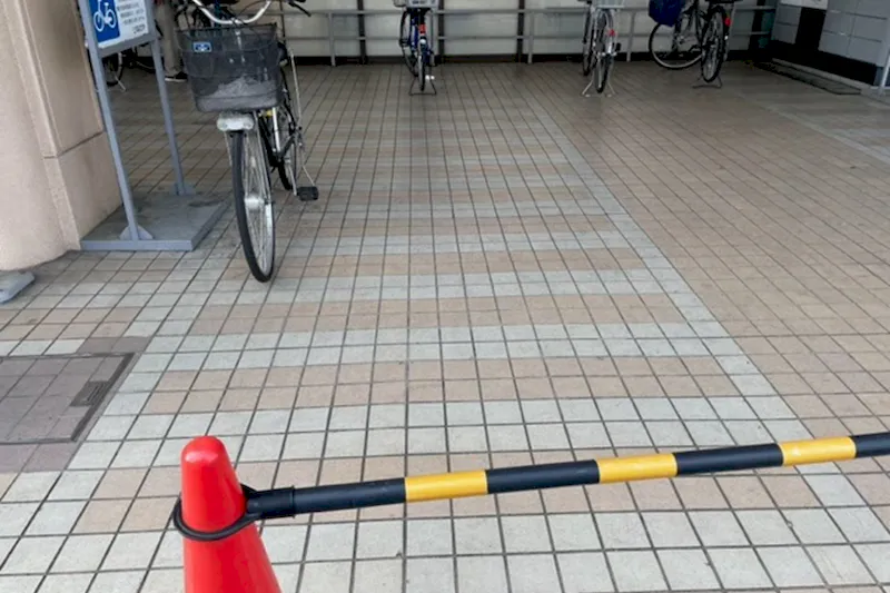 【いなげや福生銀座店】各種プロモーションイベントに最適なスーパーマーケットの店頭軒下スペース