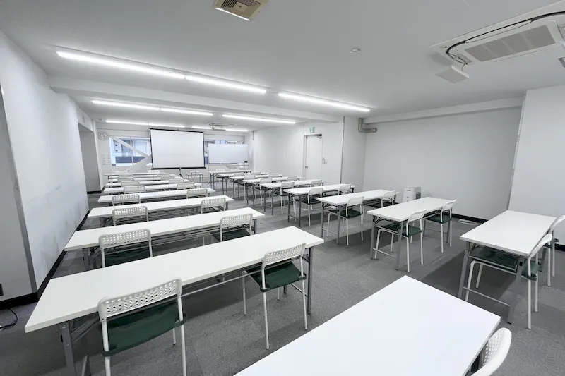 【馬喰町駅1分】招待制の製品PR会や受注販売会に適した60名程度収容可能なレンタルスペース