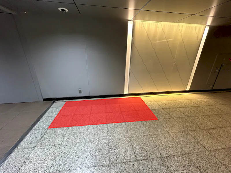 【横浜市営地下鉄ブルーライン上大岡駅｜割引キャンペーン実施中】各種プロモーションや物販、食物販のポップアップストアに最適な京急方面改札付近の画像3