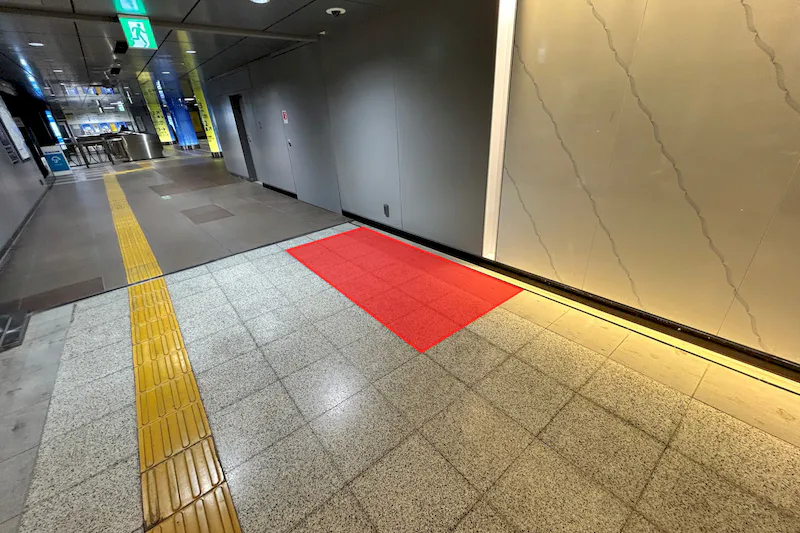 【横浜市営地下鉄ブルーライン上大岡駅｜割引キャンペーン実施中】各種プロモーションや物販、食物販のポップアップストアに最適な京急方面改札付近