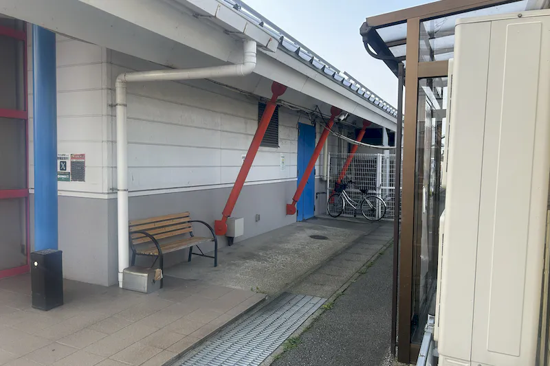 【ダイナム能代店ゆったり館｜割引キャンペーン実施中】キッチンカーやプロモーションに最適なアミューズメント施設のイベントスペース(正面出入口前）