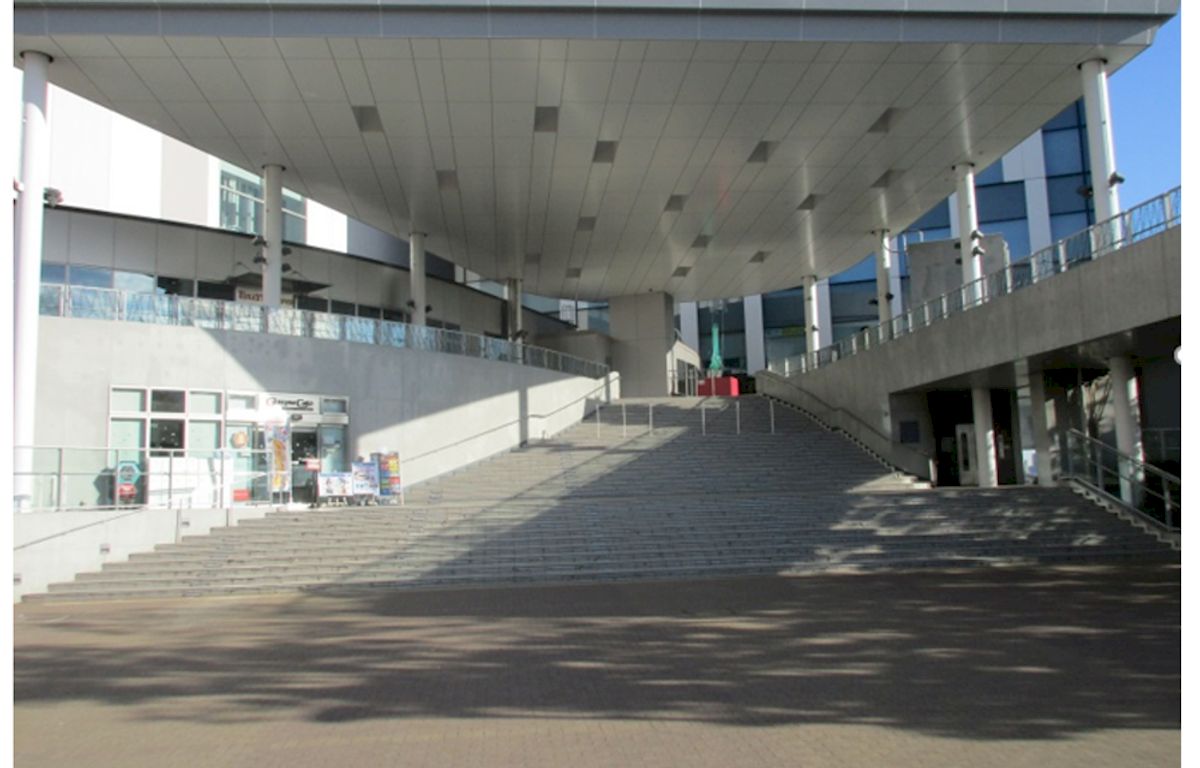 ダイバーシティ東京プラザフェスティバル広場