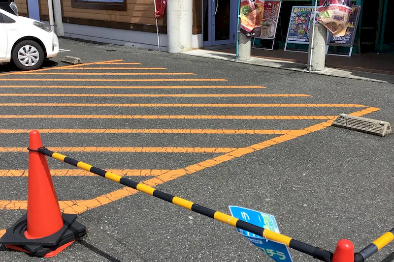 【ダイナム佐賀鳥栖店ゆったり館｜割引キャンペーン実施中】キッチンカー出店やプロモーションイベントに最適なアミューズメント施設のイベントスペース①