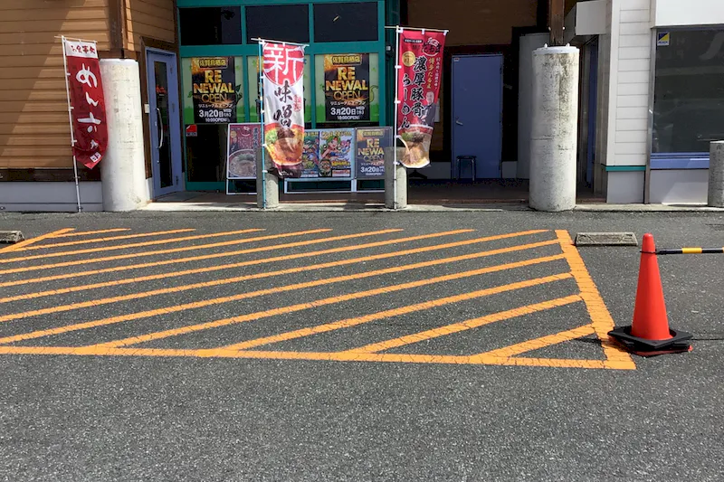 【ダイナム佐賀鳥栖店ゆったり館｜割引キャンペーン実施中】キッチンカー出店やプロモーションイベントに最適なアミューズメント施設のイベントスペース①