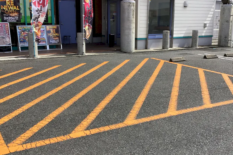 【ダイナム佐賀鳥栖店ゆったり館｜割引キャンペーン実施中】キッチンカー出店やプロモーションイベントに最適なアミューズメント施設のイベントスペース①
