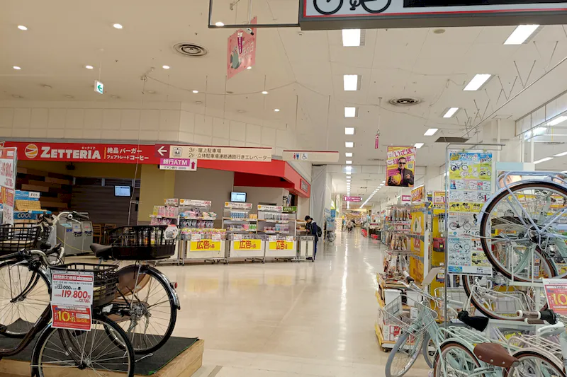 【イオン仙台幸町】東側出入口付近 販促プロモーションや物販に最適なスーパー店内催事イベントスペース
