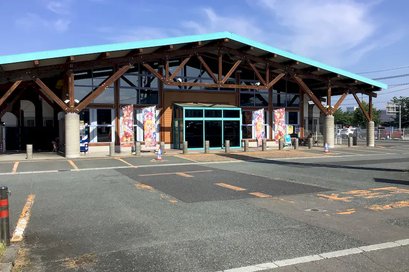 【ダイナム東根店｜割引キャンペーン実施中】キッチンカーの開催に最適なアミューズメント施設のイベントスペース
