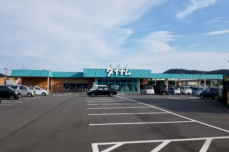 【ダイナム大間々店ゆったり館｜割引キャンペーン実施中】キッチンカーやプロモーションイベントに最適なアミューズメント施設のイベントスペース