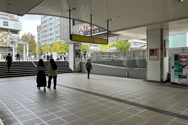 【横浜市営地下鉄ブルーラインセンター北駅】各種プロモーションや物販、食物販のポップアップストアに最適な人通りの多い改札外イベントスペース