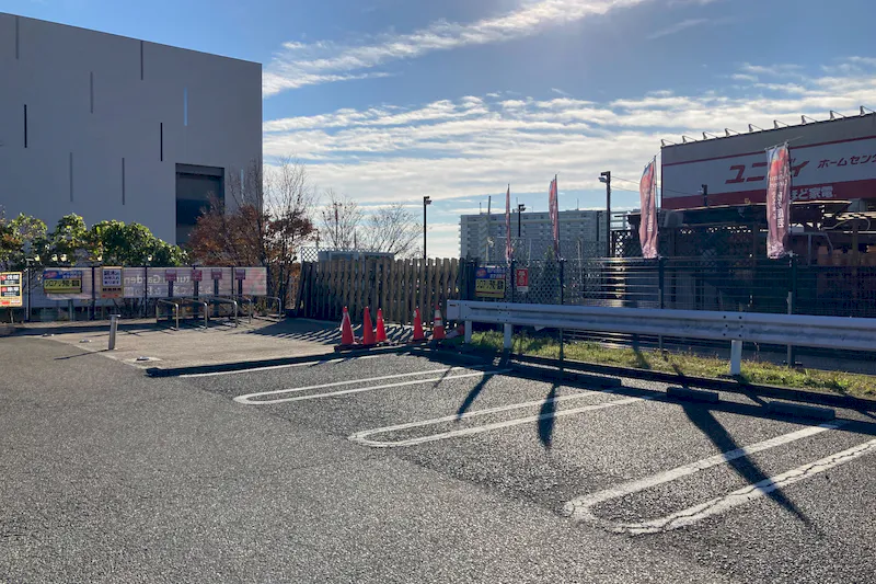 【ユニディ若葉台店】3階駐車場　キッチンカーの出店に最適な屋外駐車場の催事イベントスペース