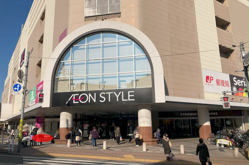 【イオン板橋ショッピングセンター】キッチンカーでの出店に適した施設1階メイン出入口前にある屋外スペース