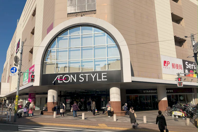 【イオン板橋ショッピングセンター】キッチンカーでの出店に適した施設1階メイン出入口前にある屋外スペース