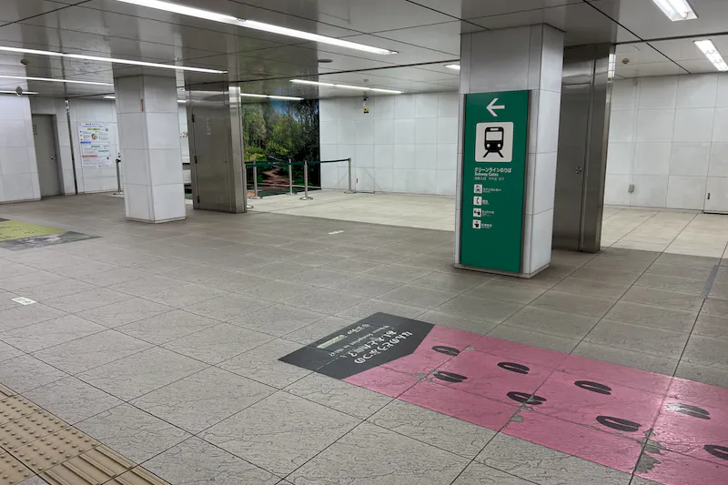 【横浜市営地下鉄グリーンライン中山駅｜割引キャンペーン実施中】各種プロモーションやサンプリングに最適な改札外コンコース横のイベントスペースの画像4