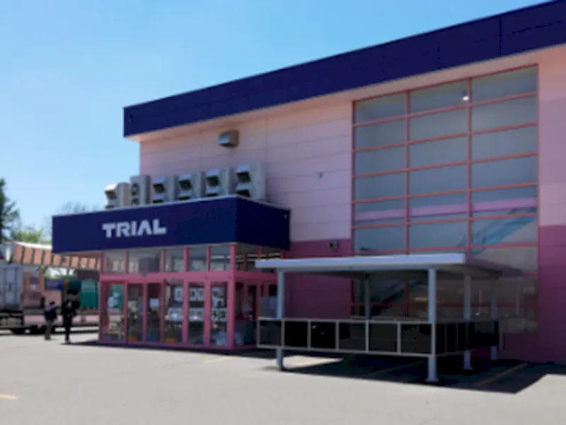 【スーパーセンタートライアル帯広東店】【店舗出入口】キッチンカー（調理営業）出店限定/屋外スペースA　※焼鳥等煙商材NGの画像3