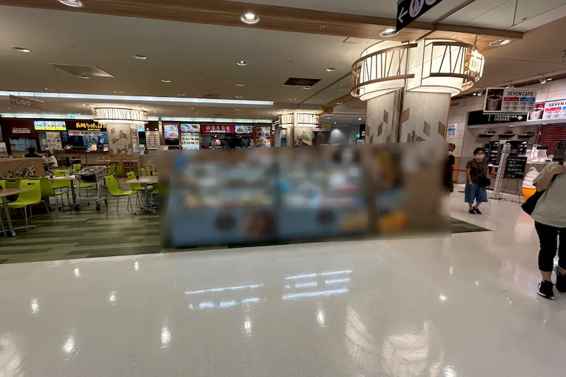 【あびこショッピングプラザ】食物販に適した地域密着型の商業施設内1Fのフードコート内イベントスペース（あびプラキッチン）