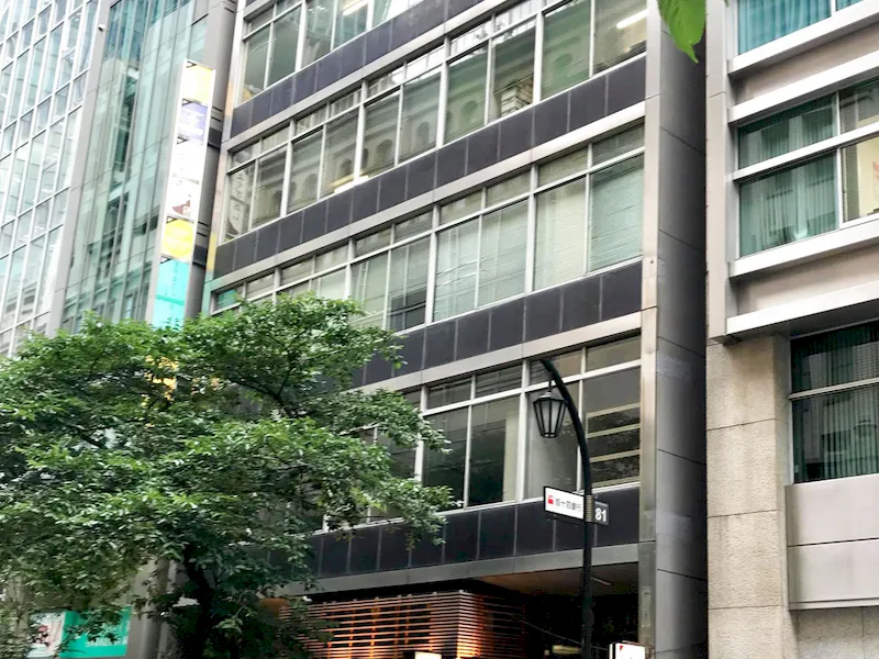 日本橋高島屋前とアクセス良好です