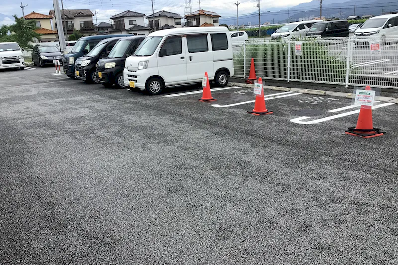 【ダイナム山梨笛吹店ゆったり館｜割引キャンペーン実施中】キッチンカー出店やプロモーションイベントに最適なアミューズメント施設の駐車場スペース