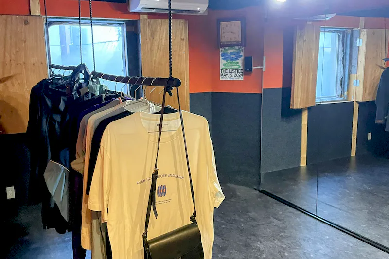 【北18条駅7分】ポップアップストアや展示会・撮影に最適！24時間利用可な鏡付きコンパクトイベントスペース「レンタルスタジオエイジュ札幌北18条」
