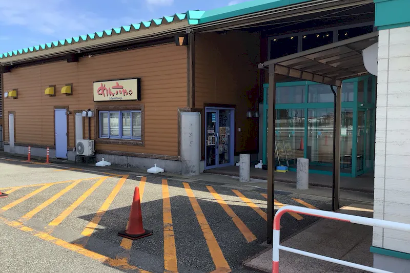 【ダイナム入善店｜割引キャンペーン実施中】キッチンカーやプロモーションイベントの開催に最適なアミューズメント施設のイベントスペース