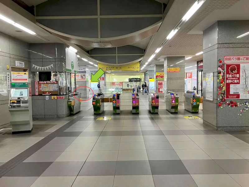 【八千代緑が丘駅】プロモーションや食物販に最適な人流の多い改札前スペース②（きっぷ売り場前・改札外）の画像4