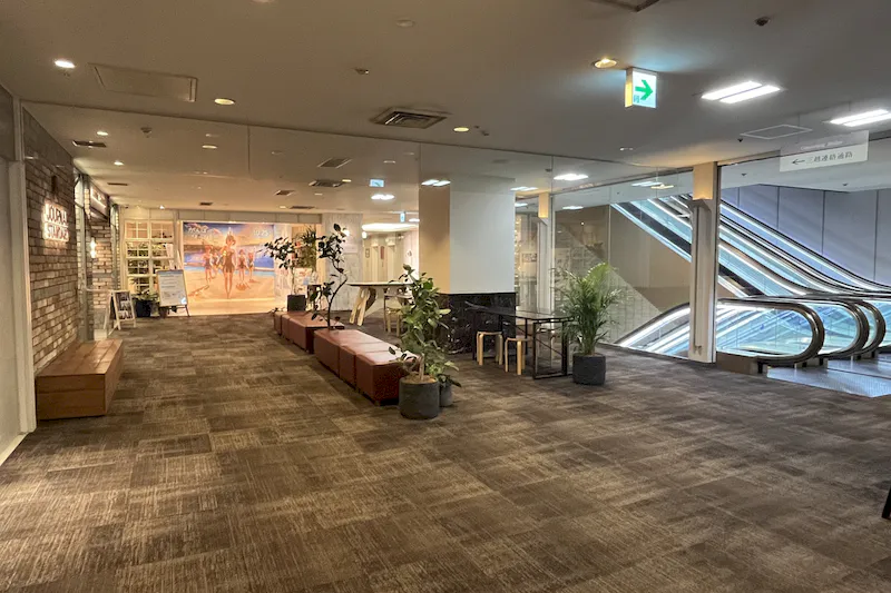 【ショッピングモールAVA】ホテル滞在客と市内中心エリア回遊客の双方にアプローチ可能！テスト販売・ポップアップに適した商業施設内イベントスペース