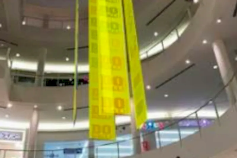 【イオンモール鶴見緑地】モール内広告 大型バナー