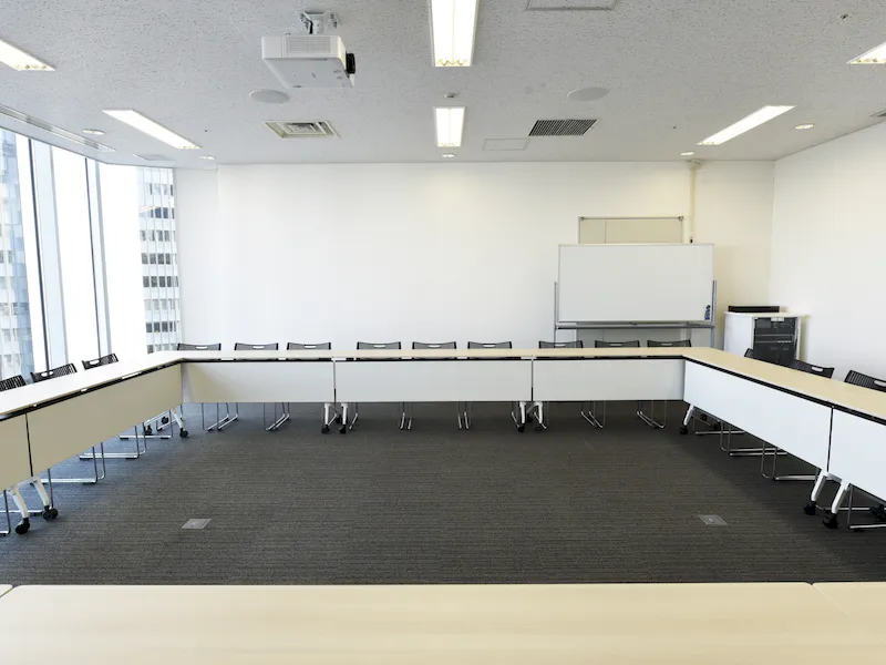 【ヒカリエカンファレンス（Room C）/渋谷駅直結】撮影や展示会にも最適なヒカリエ内にある大きな窓で解放感抜群なイベントスペースの画像3