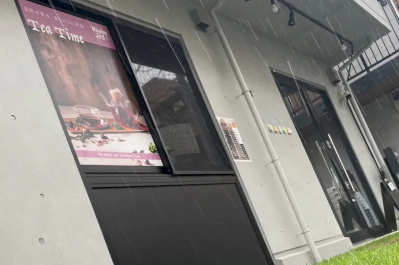 【高円寺駅4分】カフェ併設イベントスペース　路面店！店舗什器豊富！！ドリンクコラボ可