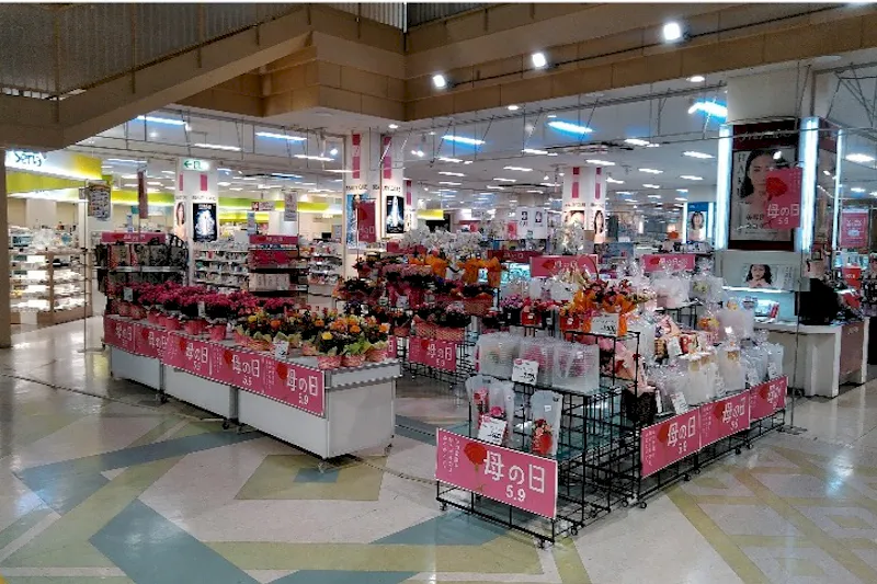 【イオン高萩店】各種プロモーションや物販、食物販のポップアップストアに最適な第一エントランス前のイベントスペース