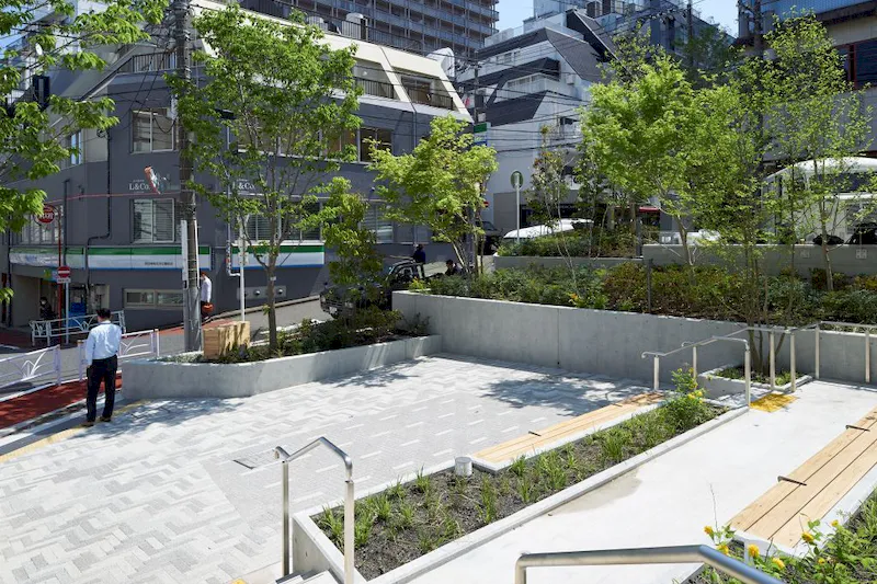【北谷公園】公園を利用した幅広い業種に適したパブリックスペース(ステージエリア)