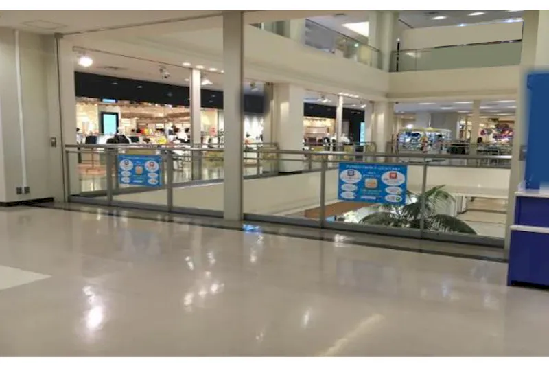 【ららぽーとTOKYO-BAY】南館2F　南Cエスカレーター下