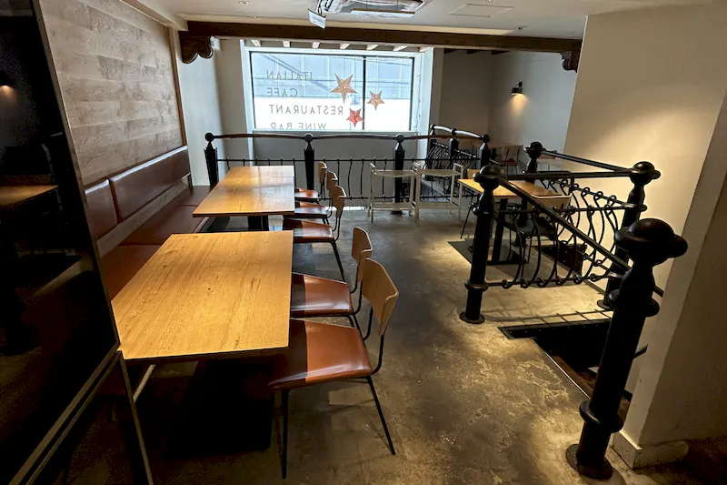 【心斎橋駅/長堀橋駅3分】ポップアップストア開催や展示会に最適な白を基調とした吹き抜けのモダン空間を演出できる路面店スペース※キャンペーン割引あり