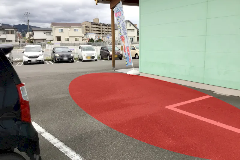 【ダイナム和歌山岩出店｜割引キャンペーン実施中】キッチンカーやプロモーションイベントでの出店に最適なアミューズメント施設のイベントスペース