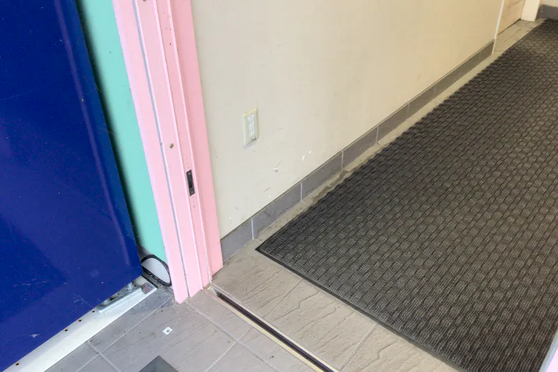 【ダイナム和歌山岩出店｜割引キャンペーン実施中】キッチンカーやプロモーションイベントでの出店に最適なアミューズメント施設のイベントスペース