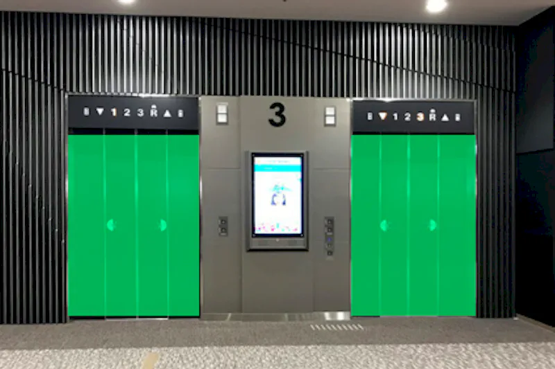 【イオンモール神戸南】モール内広告 エレベーター