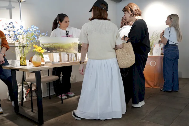 【中目黒駅徒歩4分】コンクリート・白壁の洗練された駒沢通りに面した路面のカフェ併設スペース