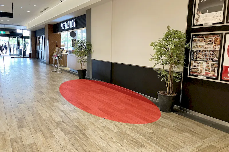 【プレナ幕張】各種プロモーションイベントやポップアップストアに最適な駅近商業施設1階カフェテナント横にあるイベントスペース