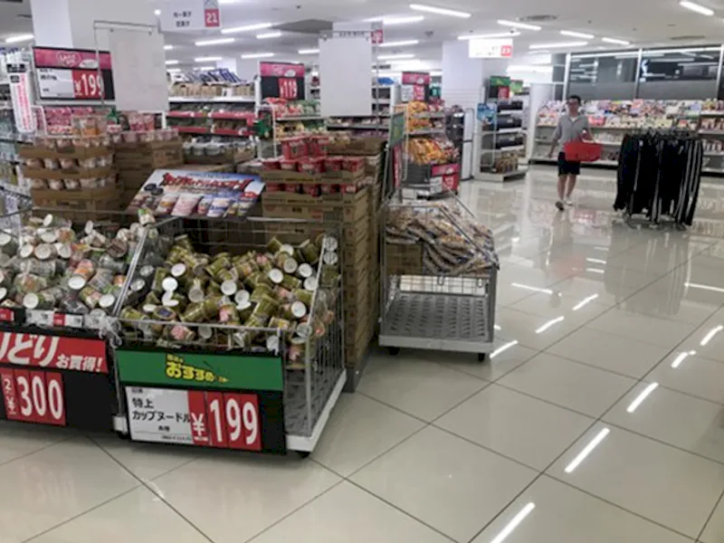【西友　都賀店】2Fエスカレーター前　プロモーション用途や物販、食物販のポップアップストアに最適なスーパー店内催事イベントスペースの画像3
