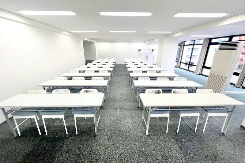 【新宿御苑前駅3分】招待制の製品PR会や受注販売会に適した50名程度収容可能なレンタルスペース